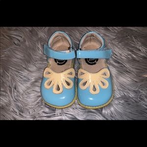 Size 6 Livie Luca Petals